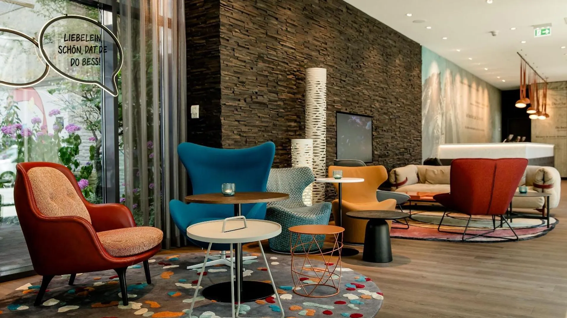 Motel One Koeln-Mediapark Hotel