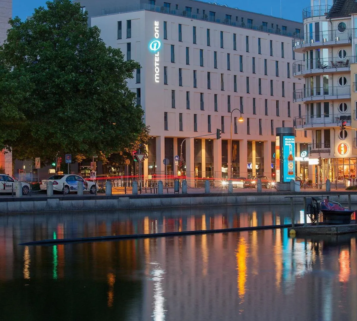 Motel One Koeln-Mediapark 3*, Cologne Germany