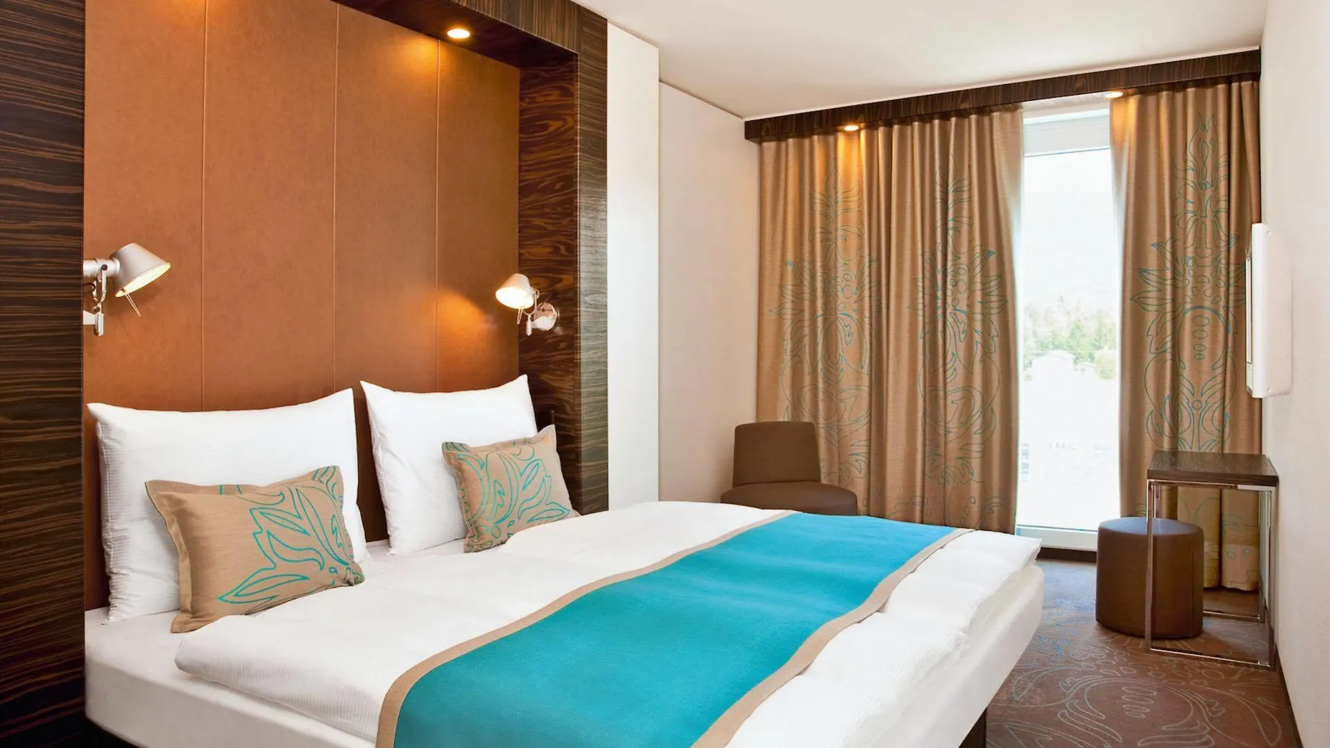 *** Hotel Motel One Koeln-Mediapark Germany