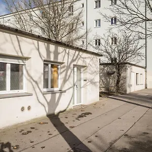 Three Bedroom Big Kitchen Selfcheckin Street Parking , Berlin Germany